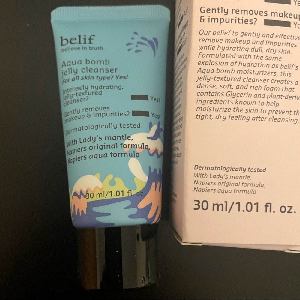 New in box Belif Aqua bomb cleanser